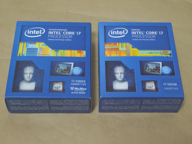 Core i7 5960Xと5820Kのパッケージ