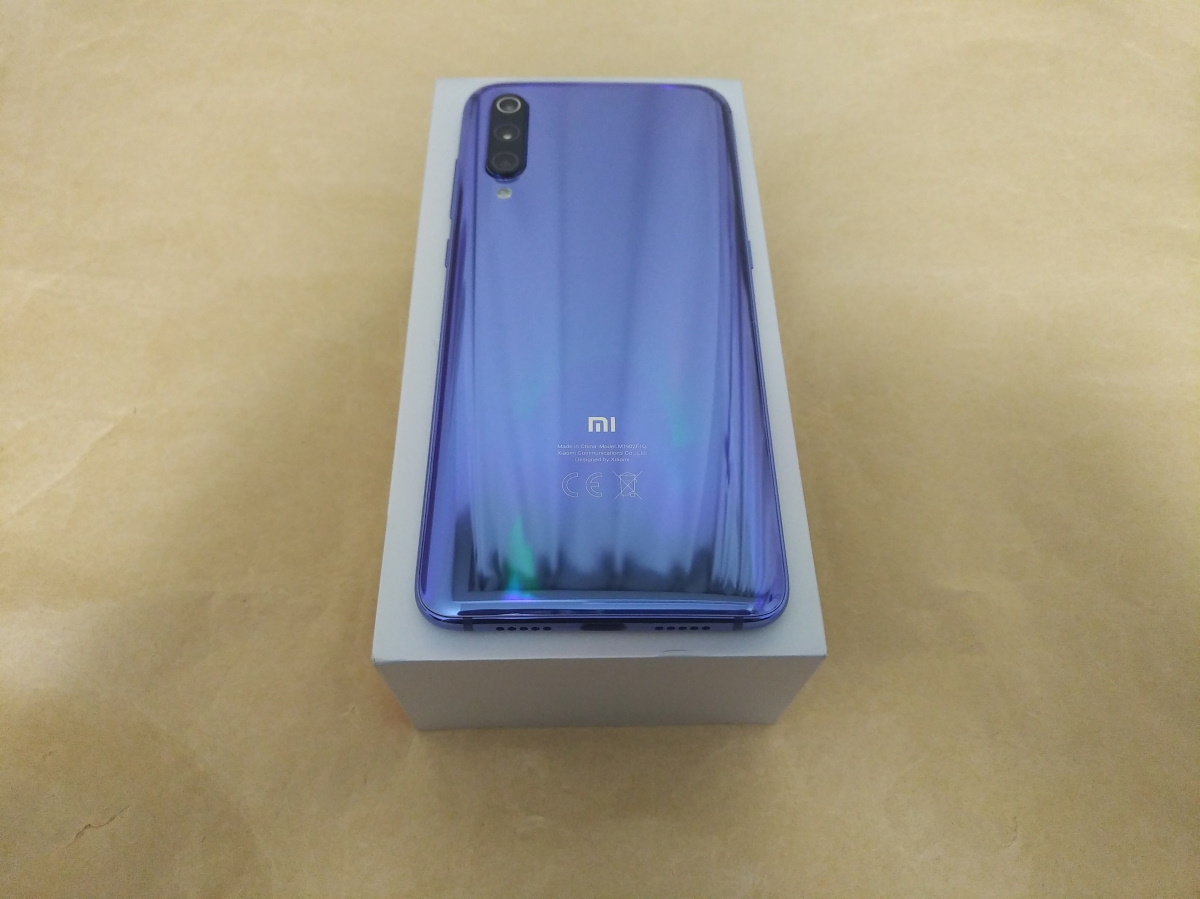 Xiaomi Mi 9本体背面