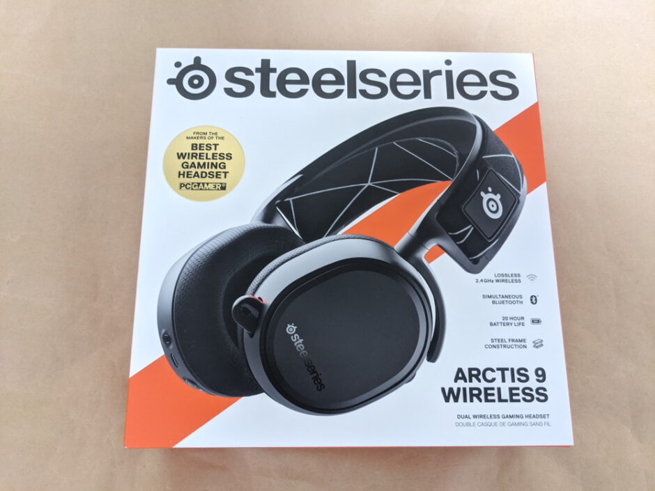 SteelSeries Arctis 9 Wirelessのパッケージ表側