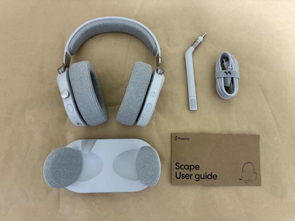 Fractal Design Scapeのレビュー！充電スタンド付きのワイヤレス