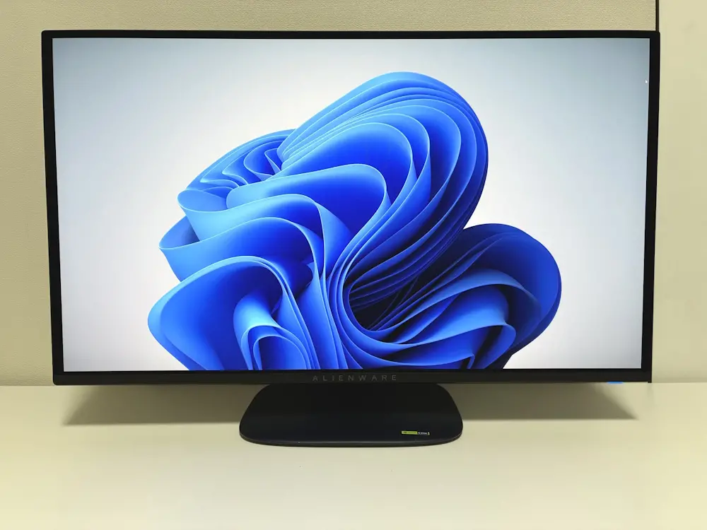 Dell Alienware AW2725Dのレビュー！有機ELパネル採用のWQHD 280Hz