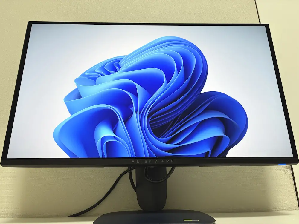 Dell Alienware AW2725Dのレビュー！有機ELパネル採用のWQHD 280Hz